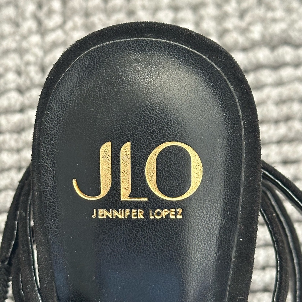 Like new Jennifer Lopez JLO black strappy heel - Picture 2 of 4